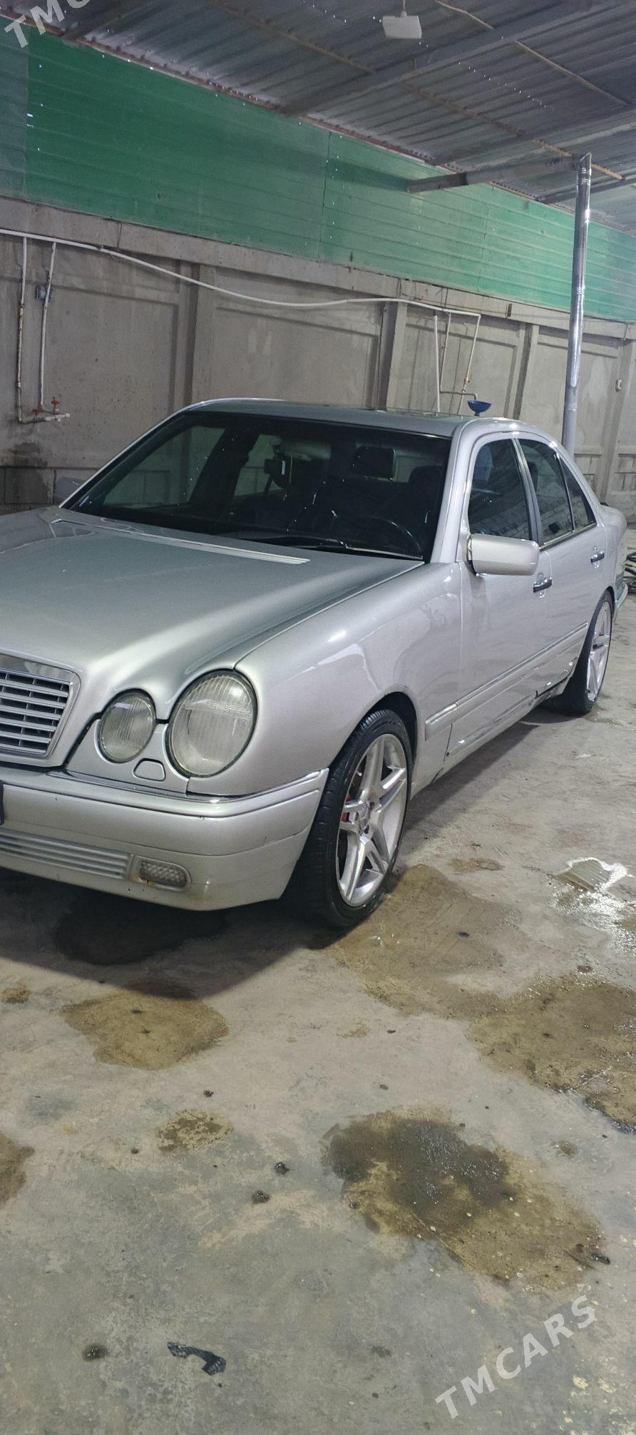 Mercedes-Benz 190E 1996 - 85 000 TMT - Büzmeýin - img 1