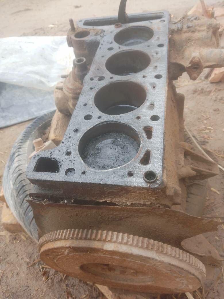 LADA MOTOR 1 000 TMT - Şabat etr. - img 1