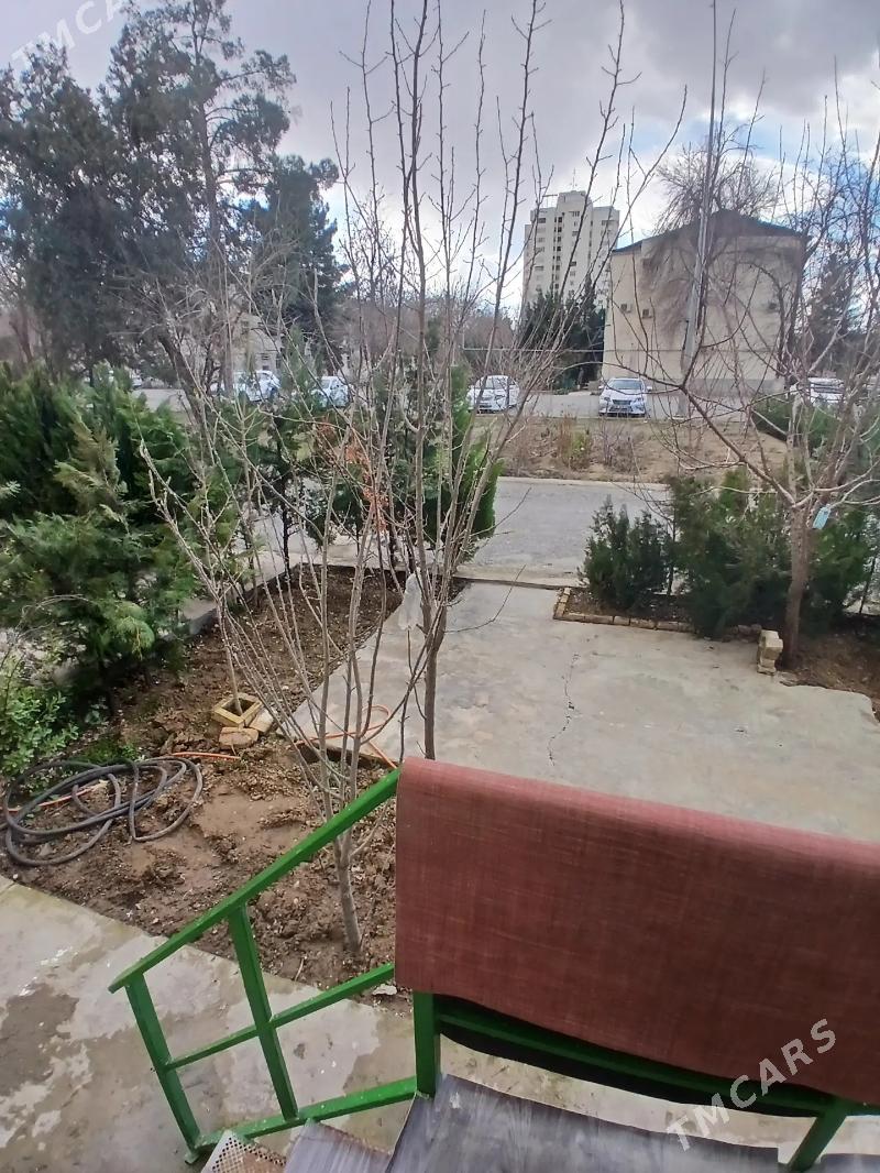 9 мкр 1 этаж 4 ком 72м² - Aşgabat - img 1