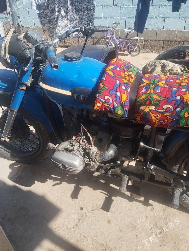 Ural 5557 2015 - 3 000 TMT - Sarahs - img 1