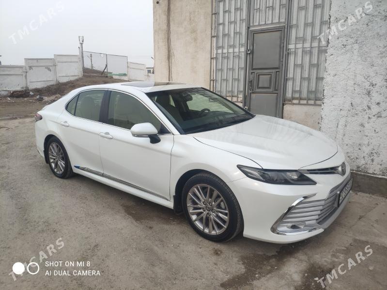 Toyota Camry Hybrid 2022 - 250 000 TMT - Туркменабат - img 1