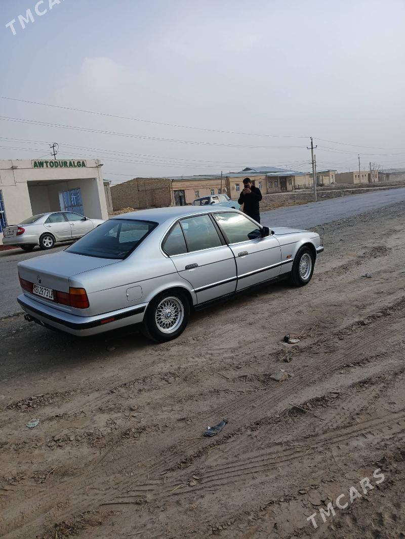 BMW 5 Series 1991 - 90 000 TMT - Farap - img 1
