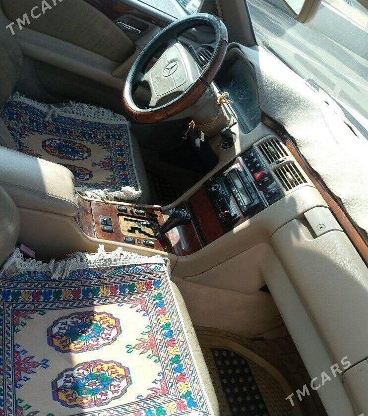 Mercedes-Benz 300CE 1998 - 70 000 TMT - Туркменбаши - img 1