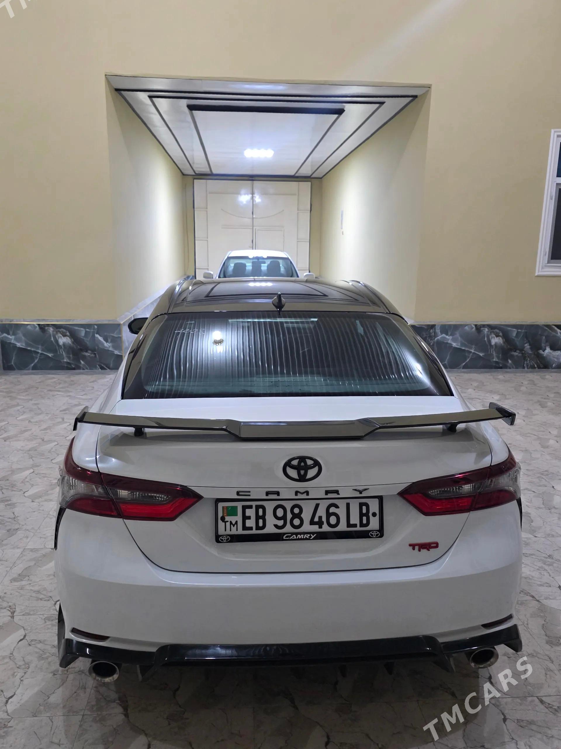 Toyota Camry 2023 - 445 000 TMT - Çärjew - img 1