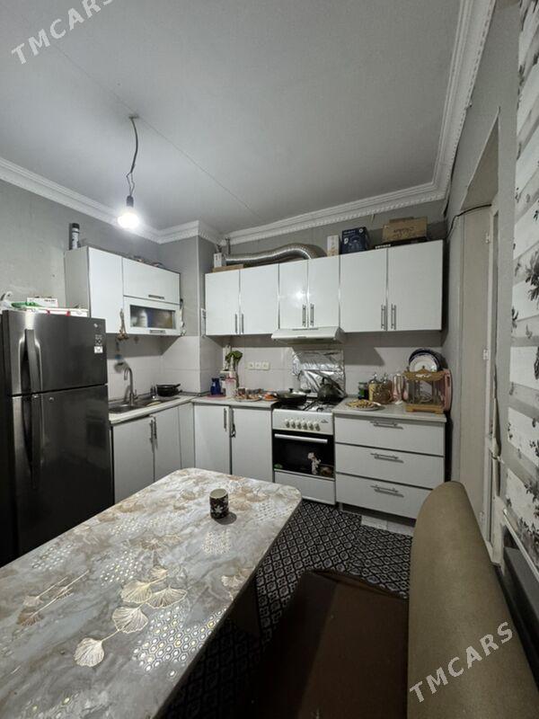 Satlyk jay 4etaz2komnat - Balkanabat - img 1