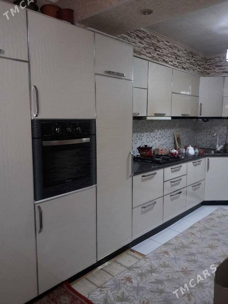 68-квр 3-этж 3-ком - Türkmenbaşy - img 1