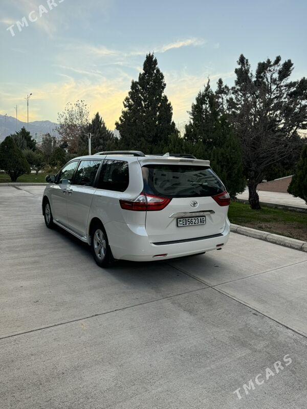 Toyota Sienna 2018 - 401 800 TMT - Aşgabat - img 1