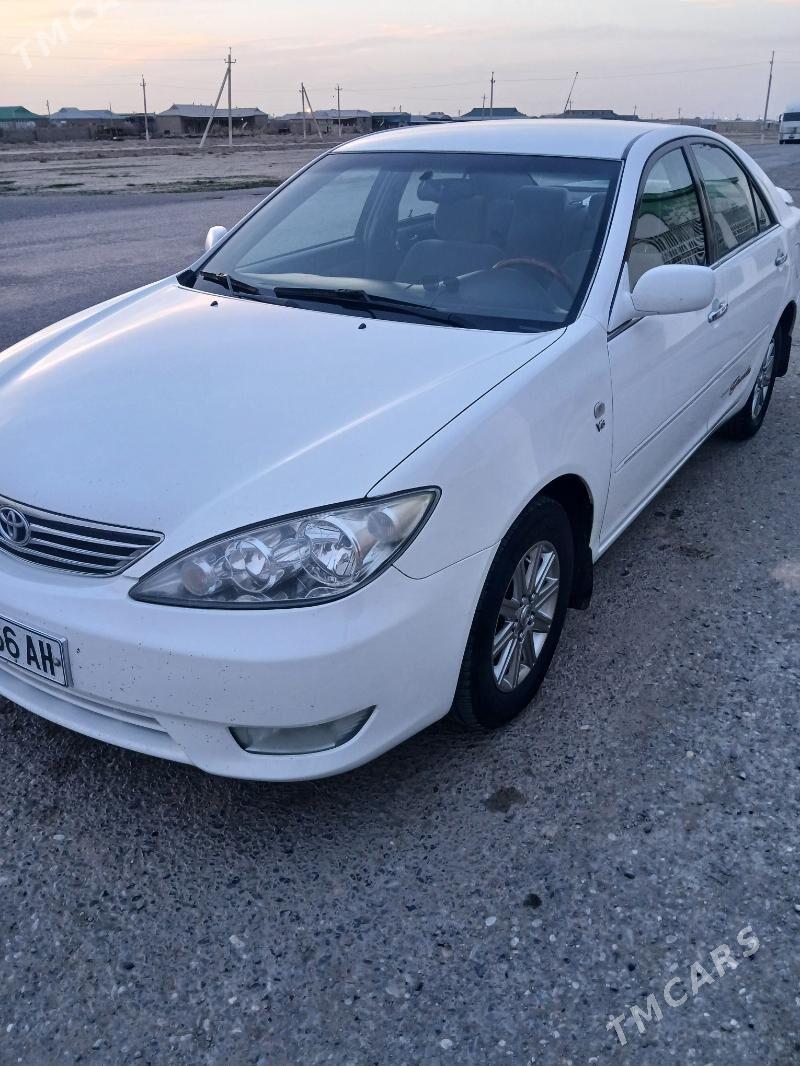 Toyota Camry 2004 - 195 000 TMT - Серахс - img 1