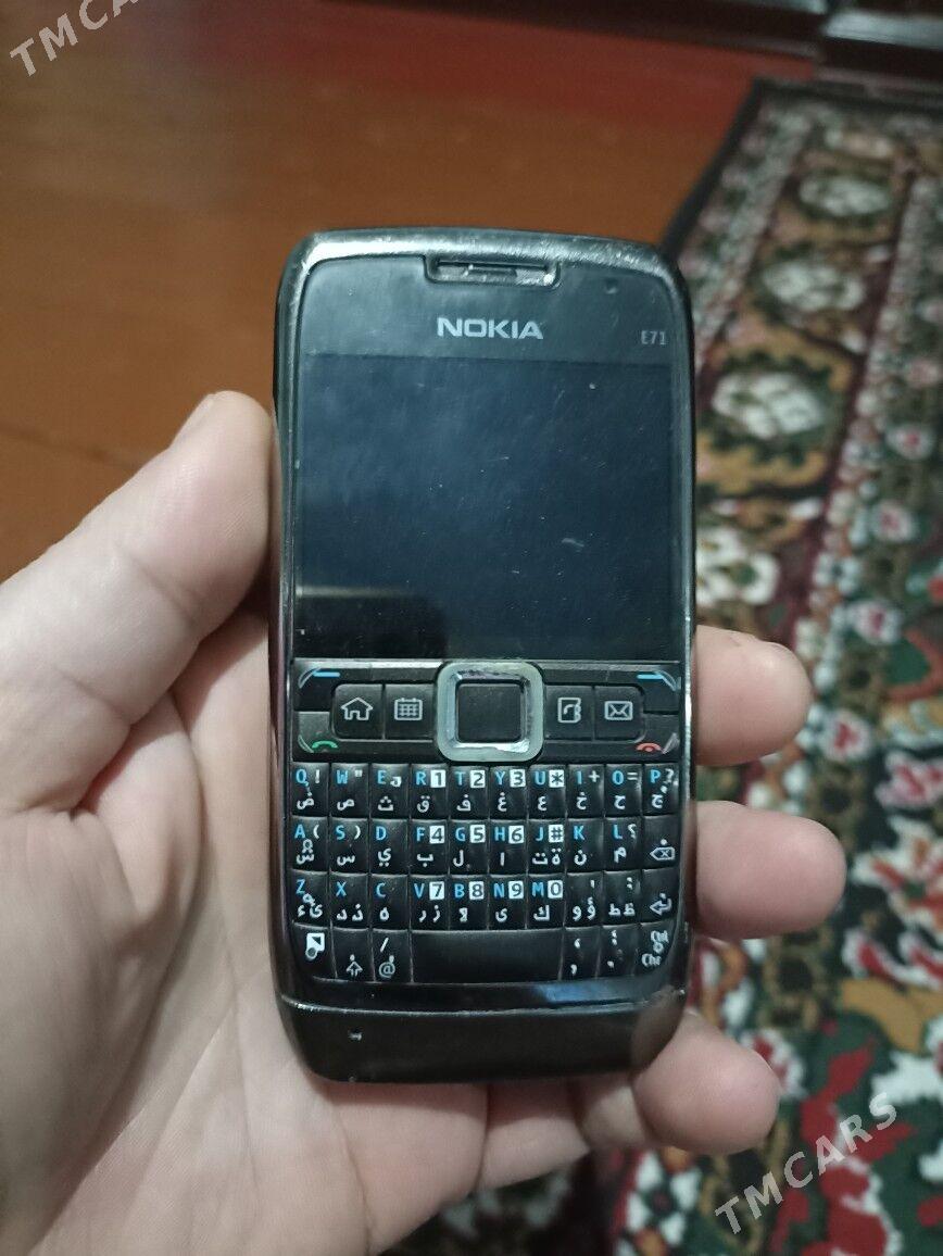 Telefon E71 - Arkadag - img 1