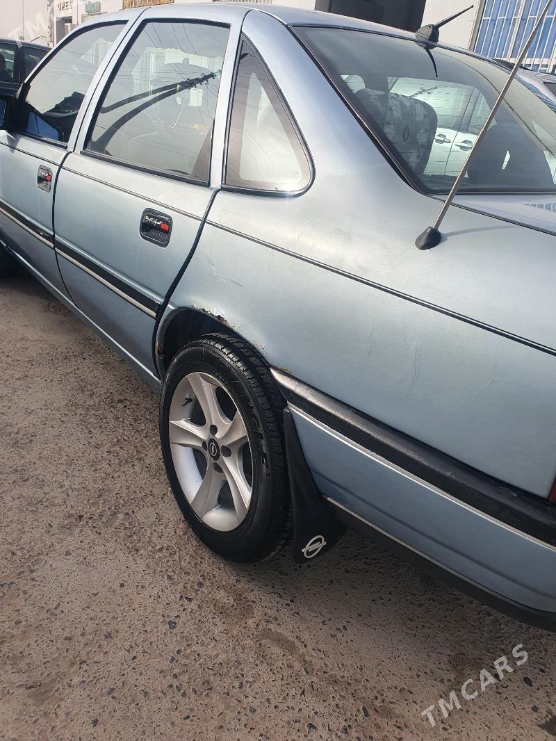 Opel Vectra 1989 - 55 000 TMT - Farap - img 1