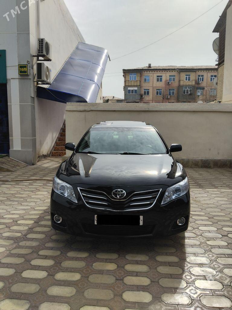 Toyota Camry 2011 - 265 000 TMT - Мары - img 1