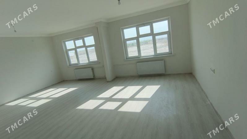 eyesinden 3 kom 2 etaz gres - Büzmeýin GRES - img 1