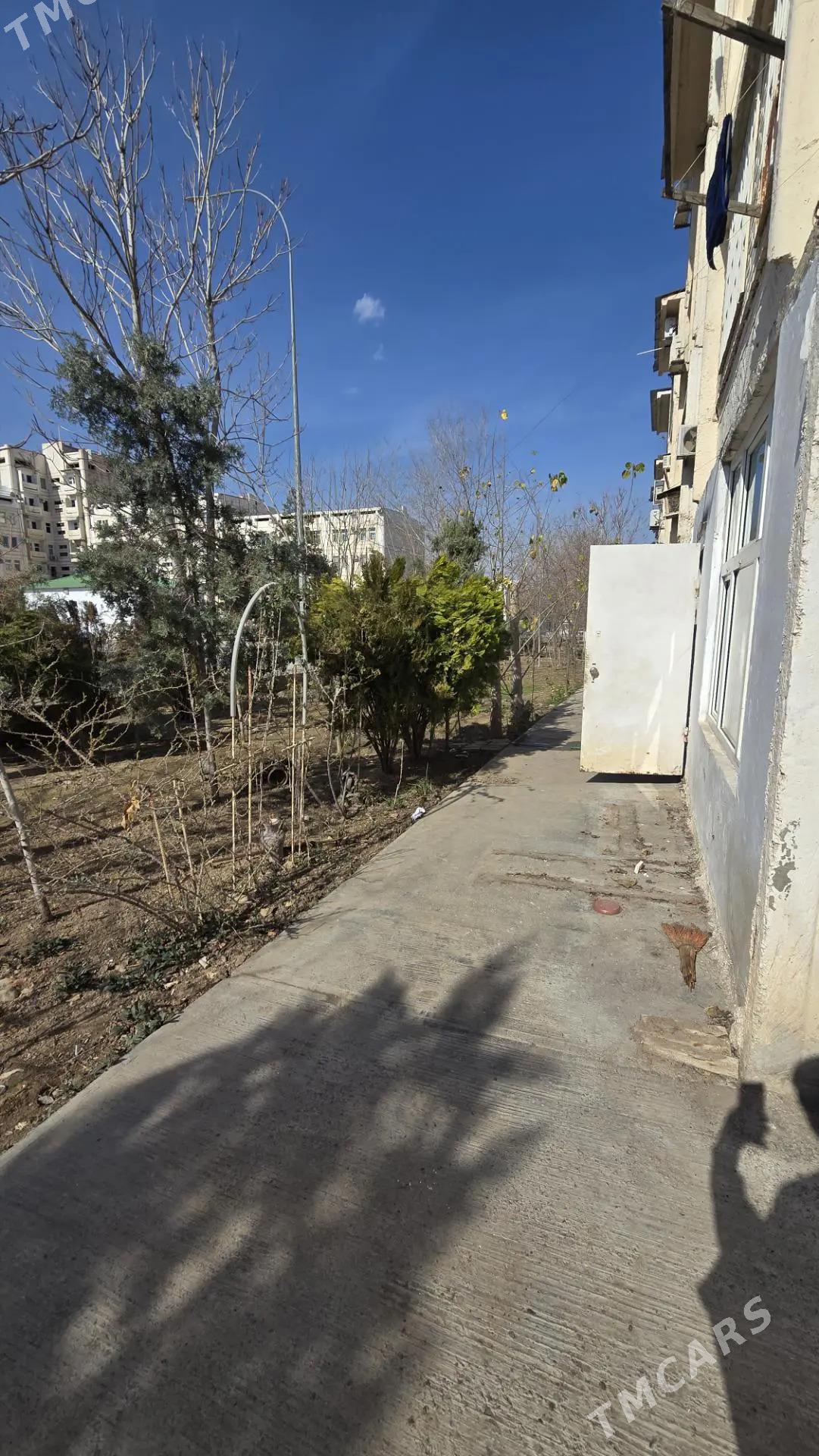 11 mkr 4/1 etazy 2 kom - Aşgabat - img 1