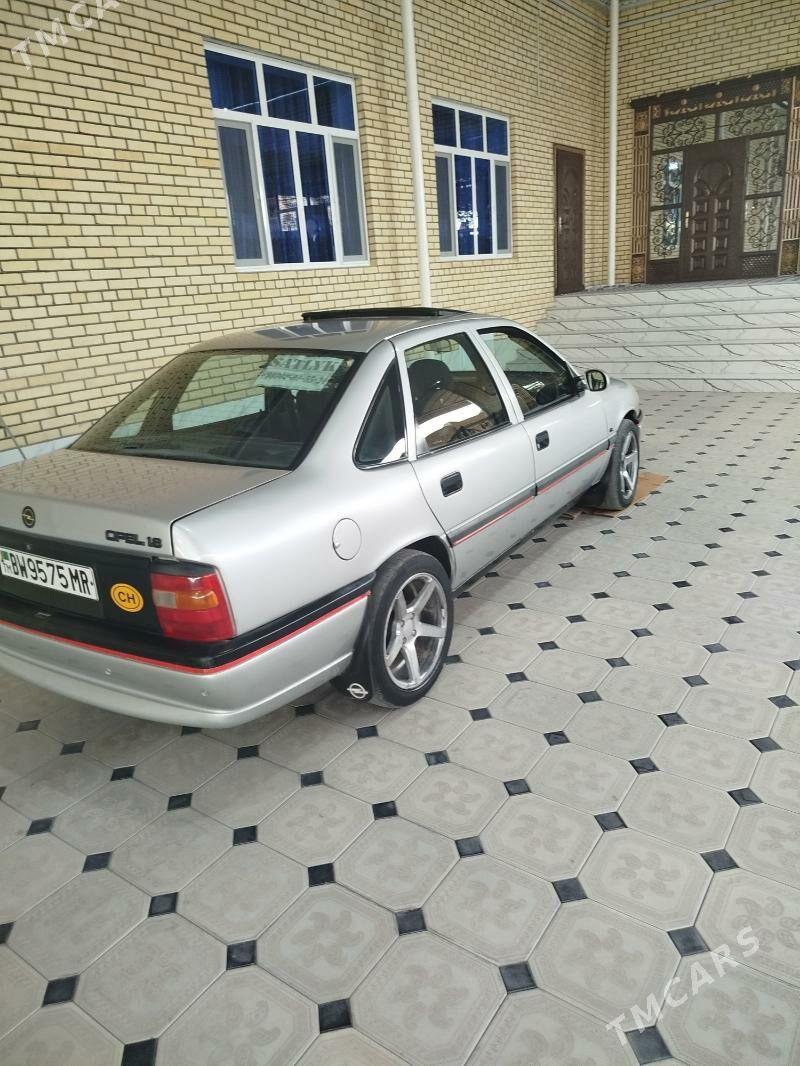 Opel Vectra 1995 - 45 000 TMT - Мары - img 1