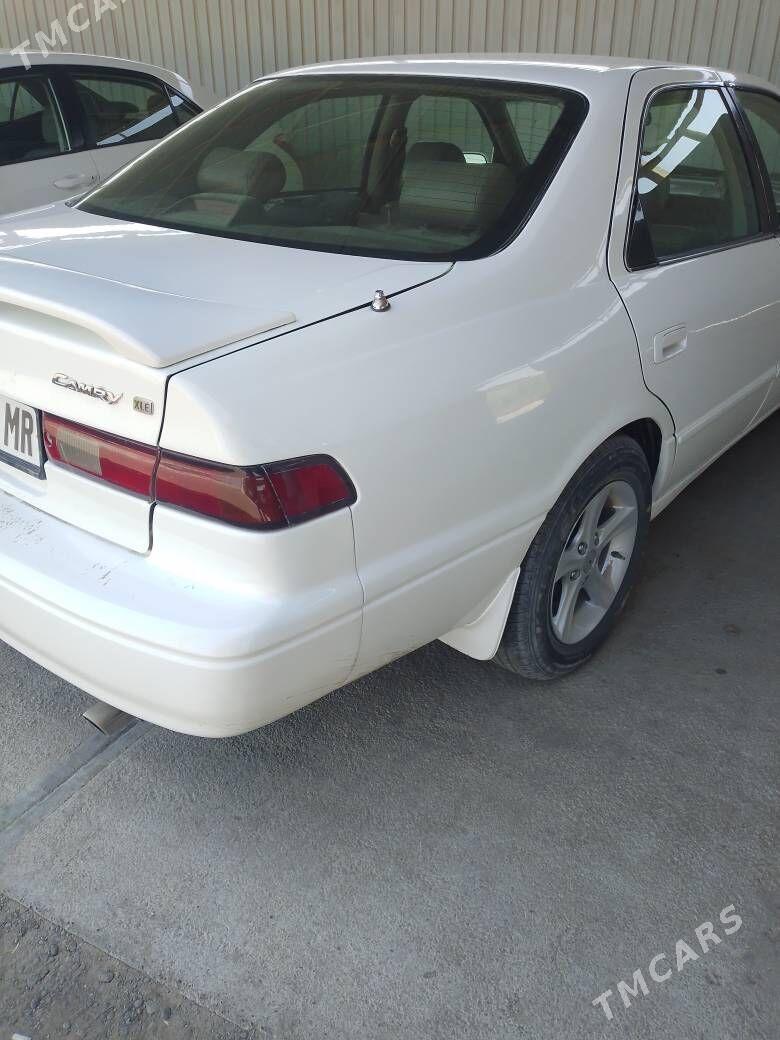 Toyota Camry 1998 - 160 000 TMT - Мары - img 1