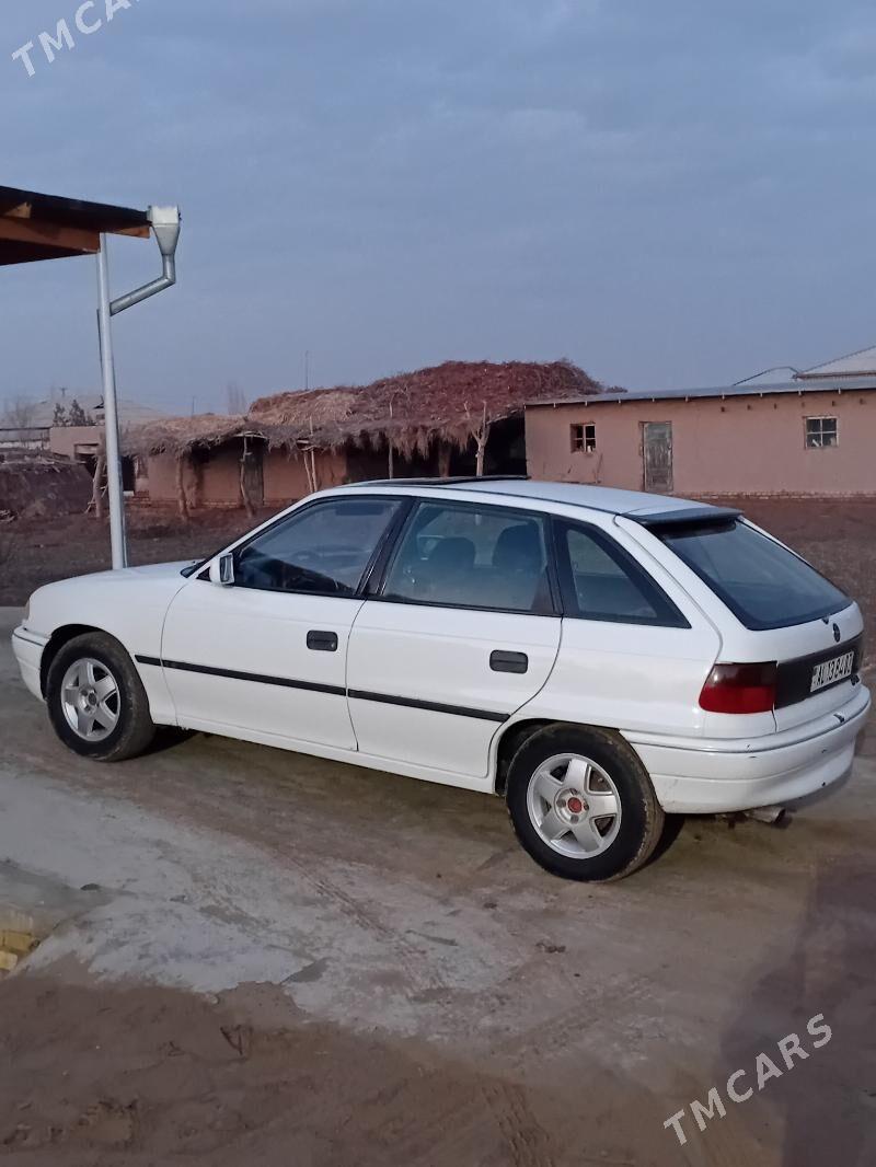 Opel Astra 1993 - 40 000 TMT - Гороглы (Тагта) - img 1
