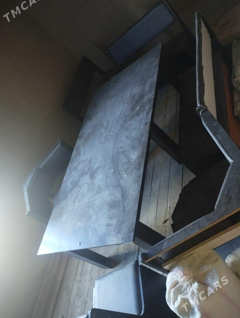 otyrgyç stol - Кёнеургенч - img 1