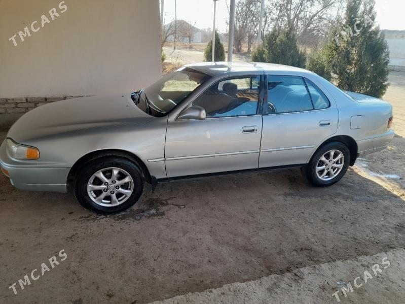 Toyota Camry 1995 - 130 000 TMT - Кёнеургенч - img 1