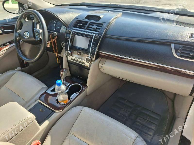 Toyota Camry 2012 - 235 000 TMT - Теджен - img 1