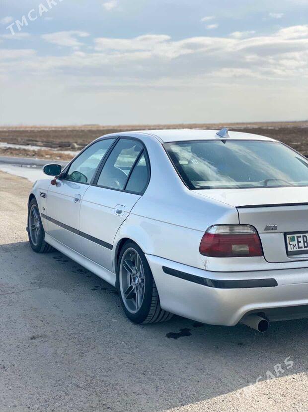 BMW E39 2000 - 135 000 TMT - Серахс - img 1