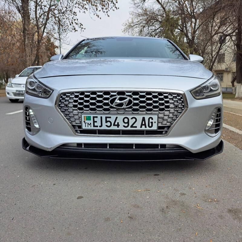 Hyundai Elantra GT 2017 - 210 000 TMT - Aşgabat - img 1
