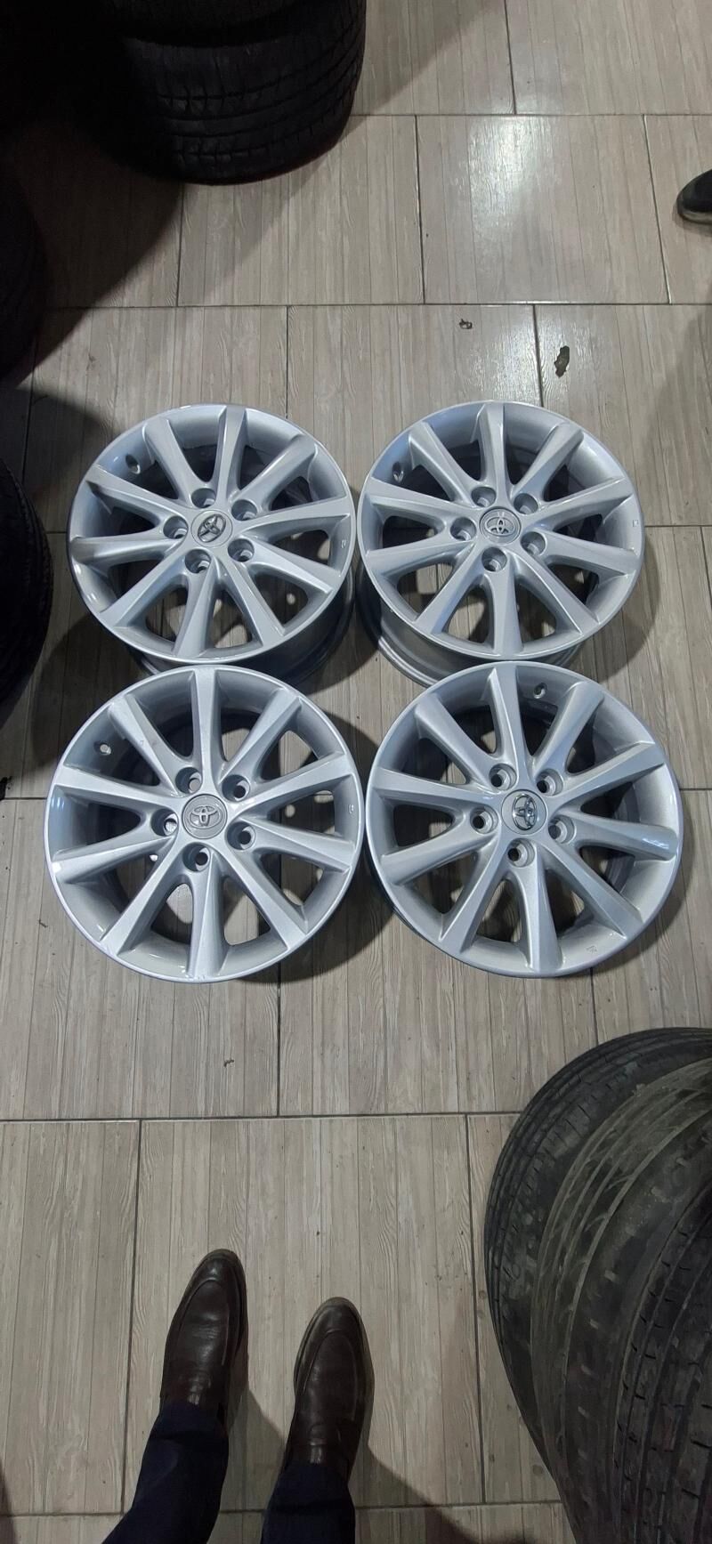 Camry 2010 Hle R16 Morda 5 800 TMT - Туркменабат - img 1