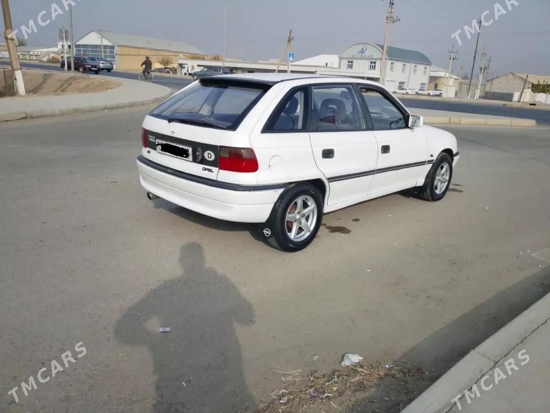 Opel Astra 1992 - 40 000 TMT - Мургап - img 1