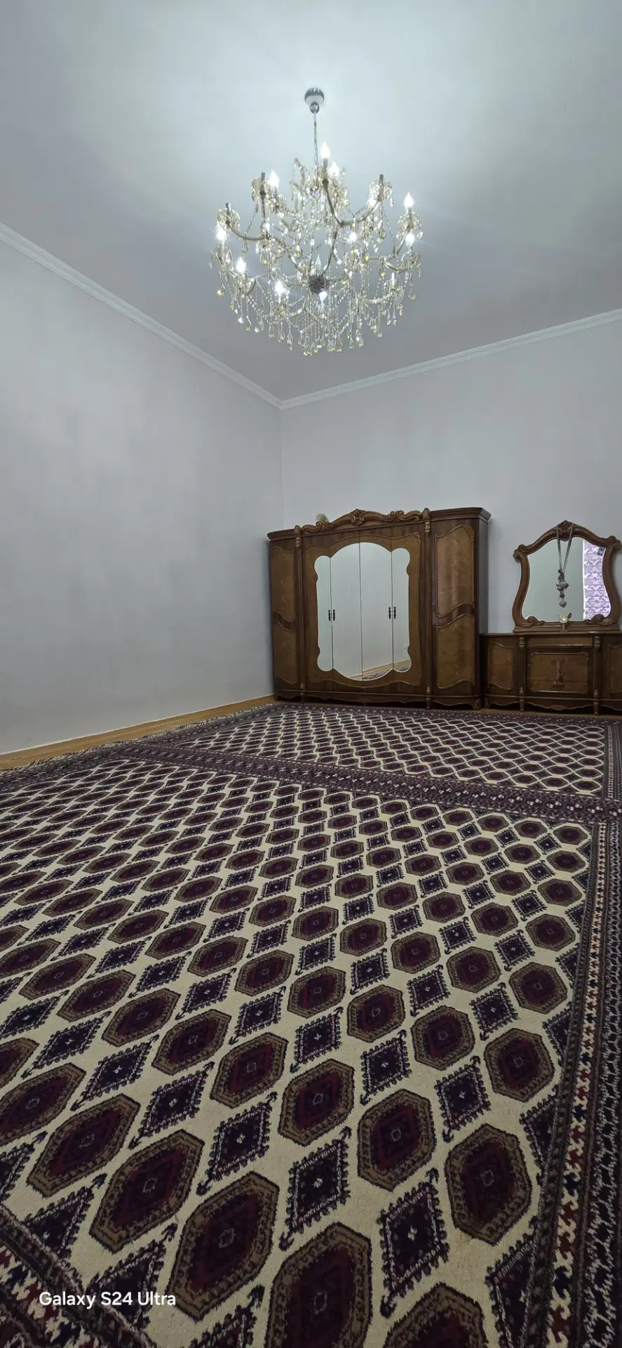 Московский 3-ком элитка - Moskowskiý köç. (10 ýyl abadançylyk şaýoly) - img 1