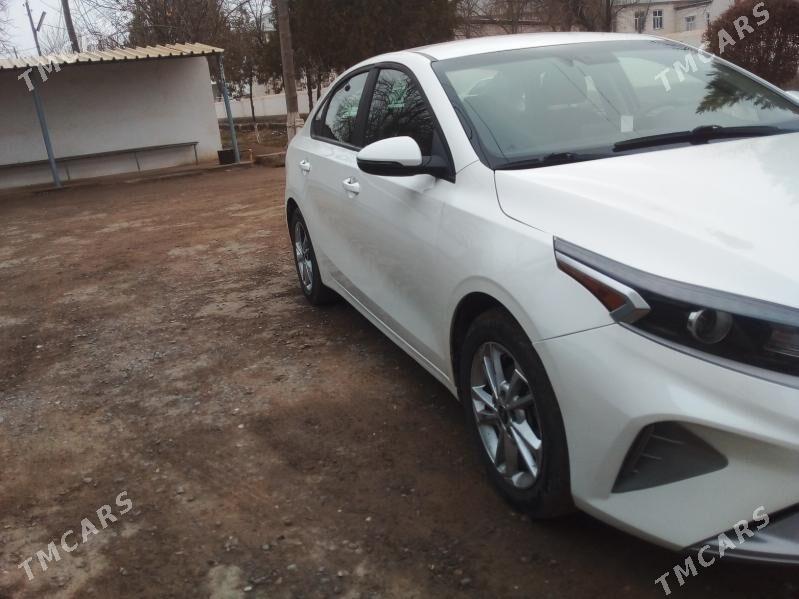 Kia Forte 2022 - 220 000 TMT - Мары - img 1