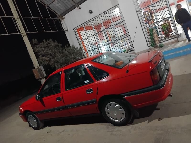 Opel Vectra 1990 - 30 000 TMT - Керки - img 1