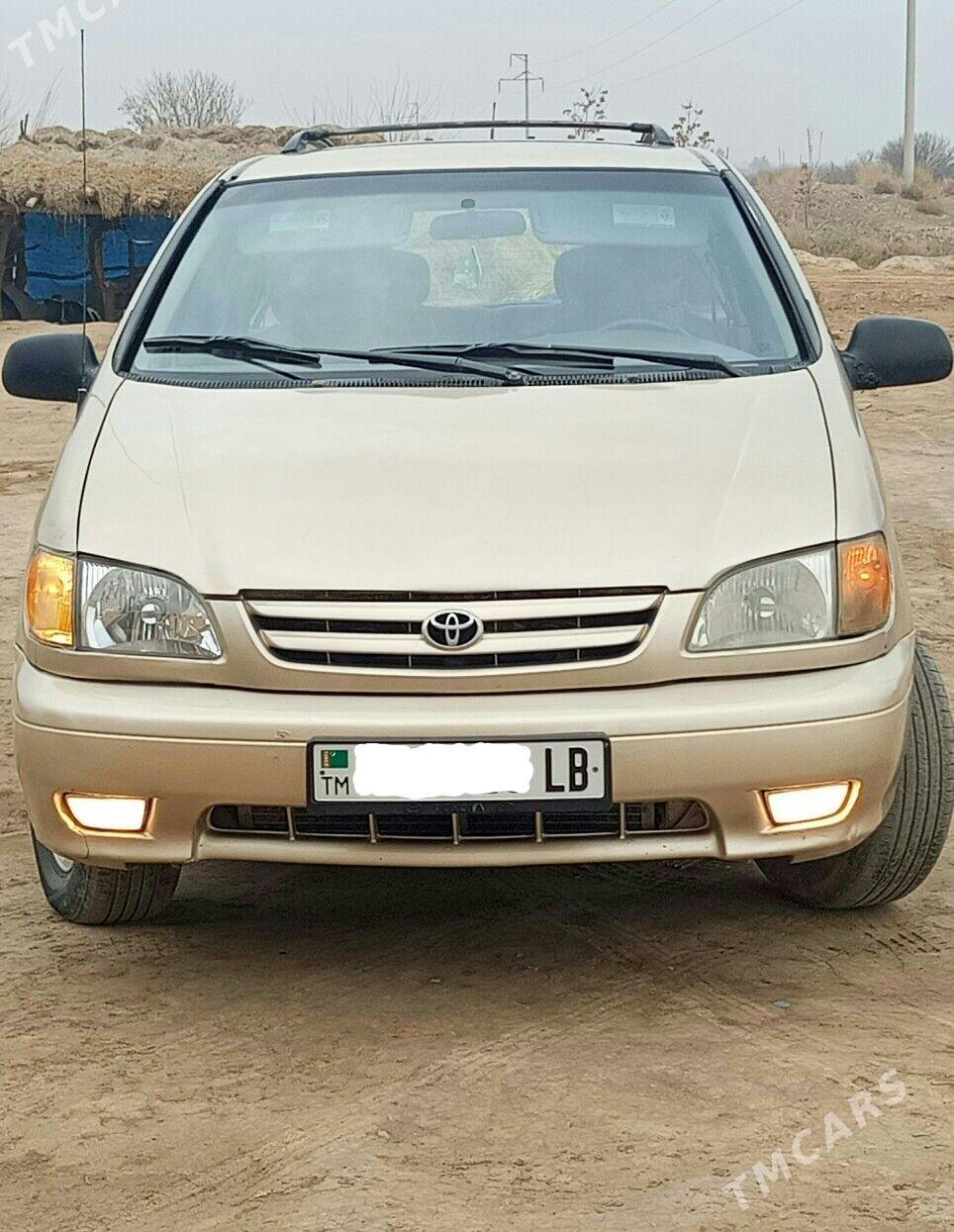 Toyota Sienna 2001 - 175 000 TMT - Saýat - img 1