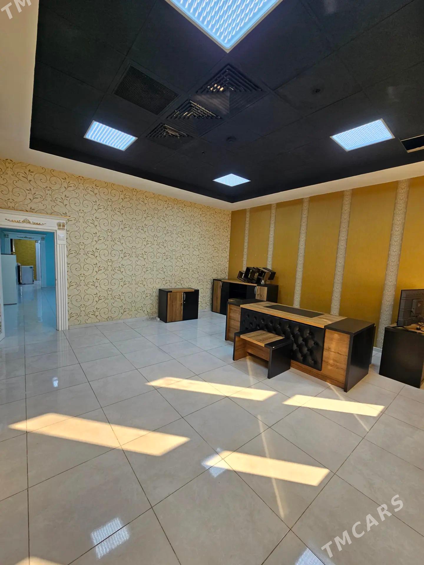 Obezdnoý 3etaž 3komnat 115m² - G.Kuliýew köç. (Obýezdnoý) - img 1