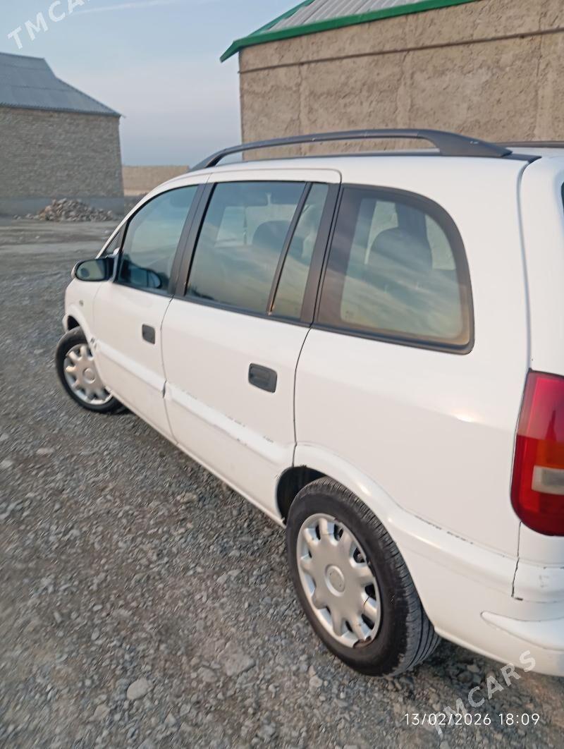 Opel Zafira 2002 - 110 000 TMT - Бахарден - img 1