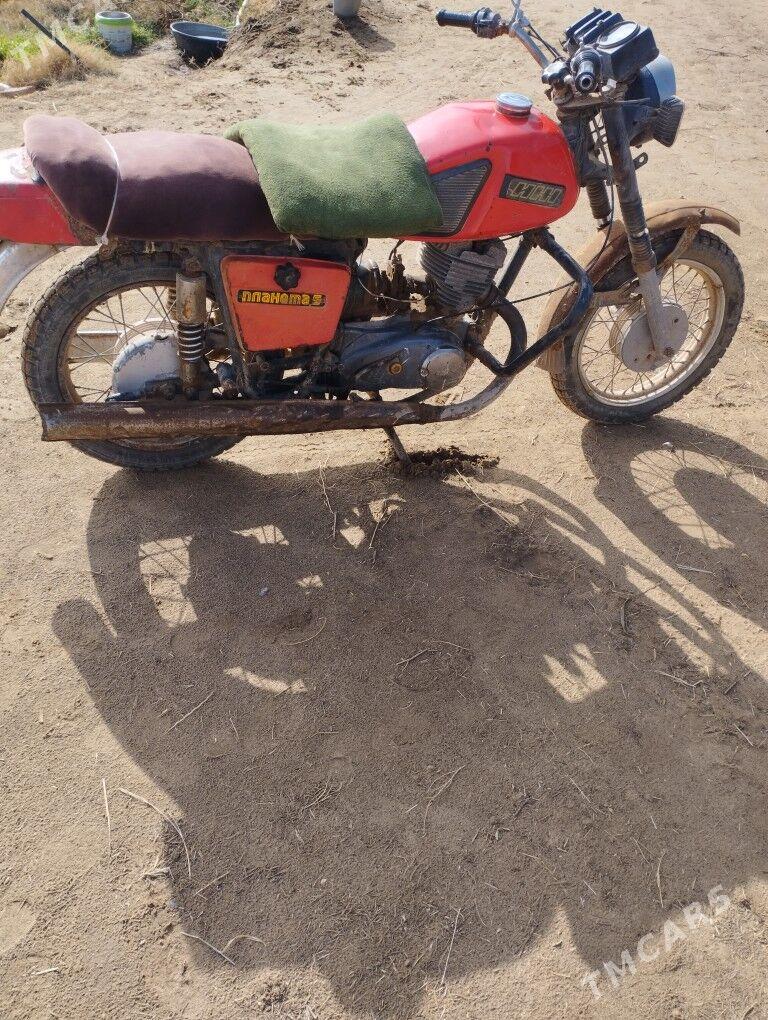 Iž Planeta 4 2000 - 7 300 TMT - Babadaýhan - img 1