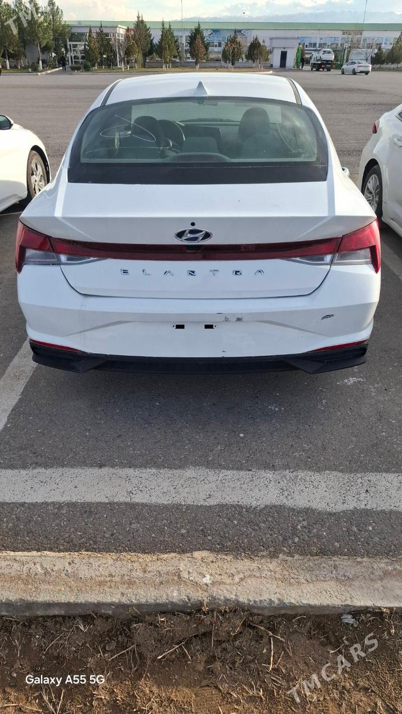 Hyundai Elantra 2023 - 207 000 TMT - Köşi - img 1