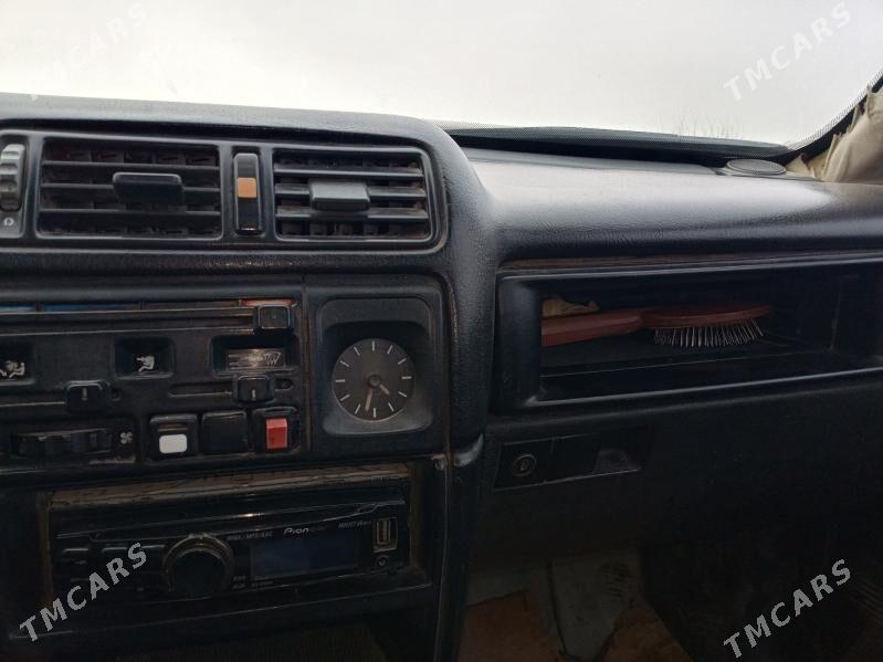 Opel Vectra 1990 - 2 700 TMT - Bäherden - img 1