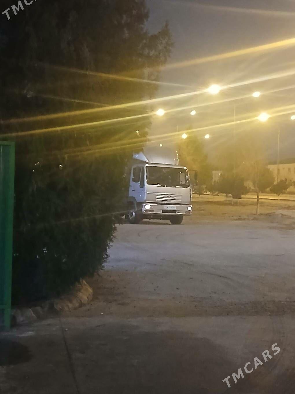 Man TGX 2003 - 400 000 TMT - Бабадайхан - img 1