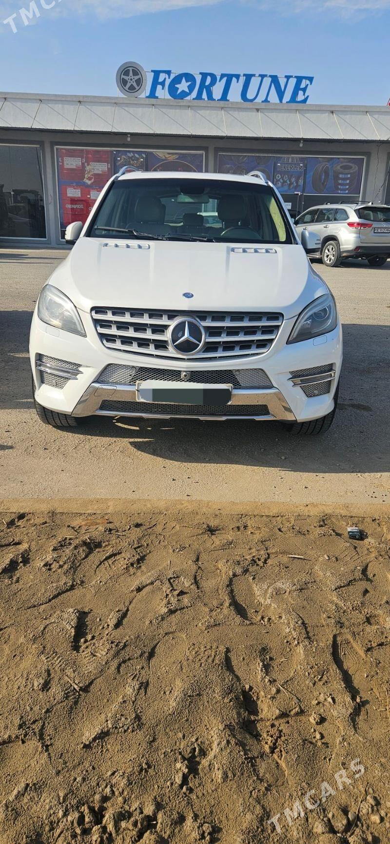 Mercedes-Benz ML350 2012 - 450 000 TMT - Мары - img 1