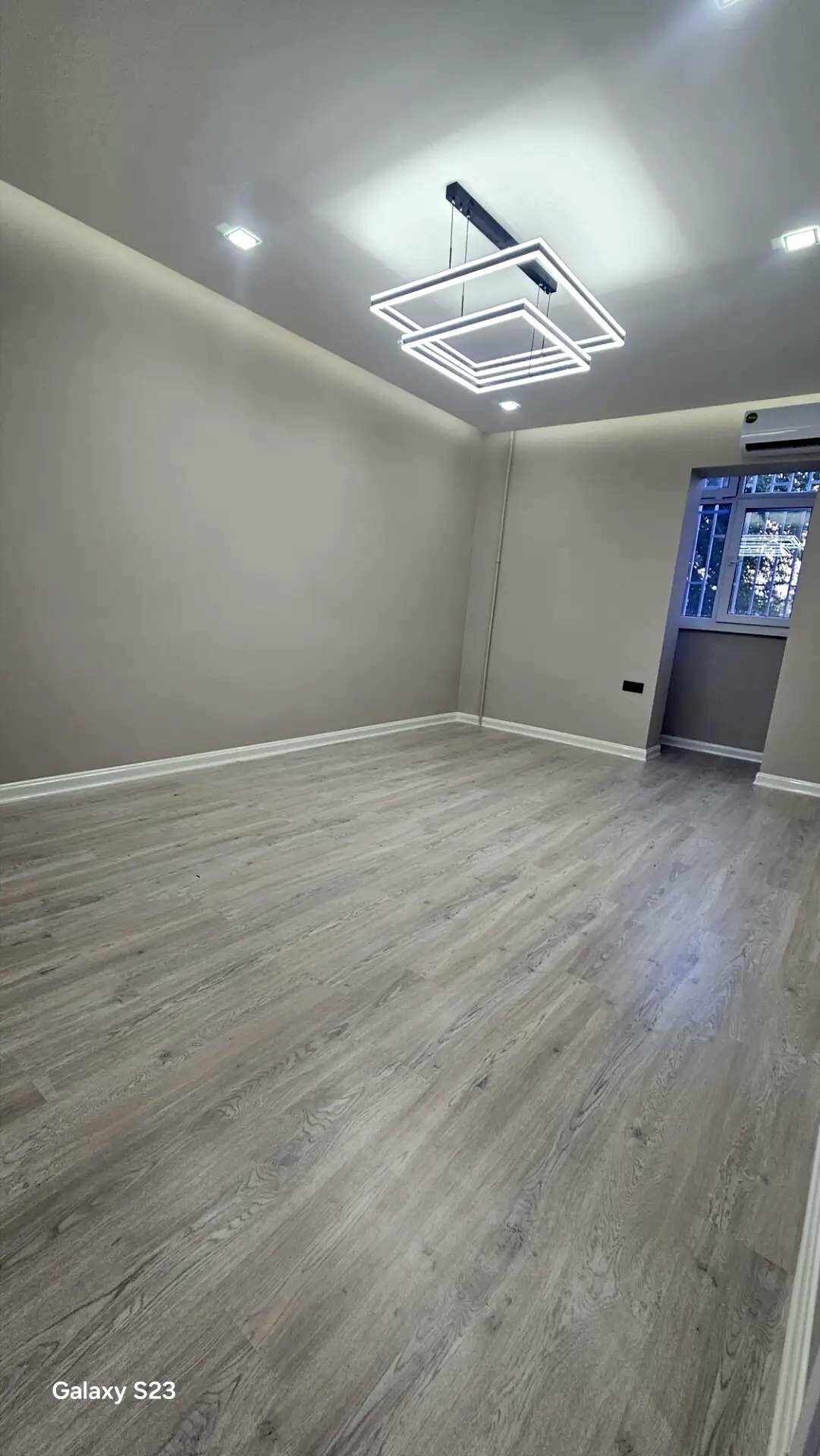 МИР 2/4 FULL MIR 2/4 2 KOMN - Parahat 2 - img 1