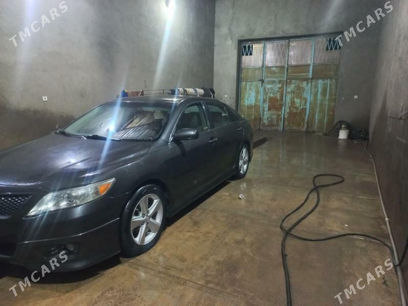 Toyota Camry 2010 - 200 000 TMT - Губадаг - img 1