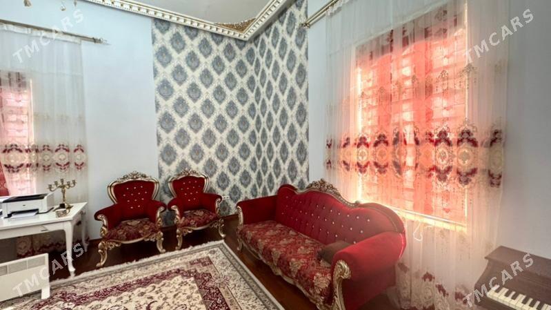 ELITKA EÝESINDEN - Sowetskiý köç. (Garaşsyzlyk şaýoly) - img 1