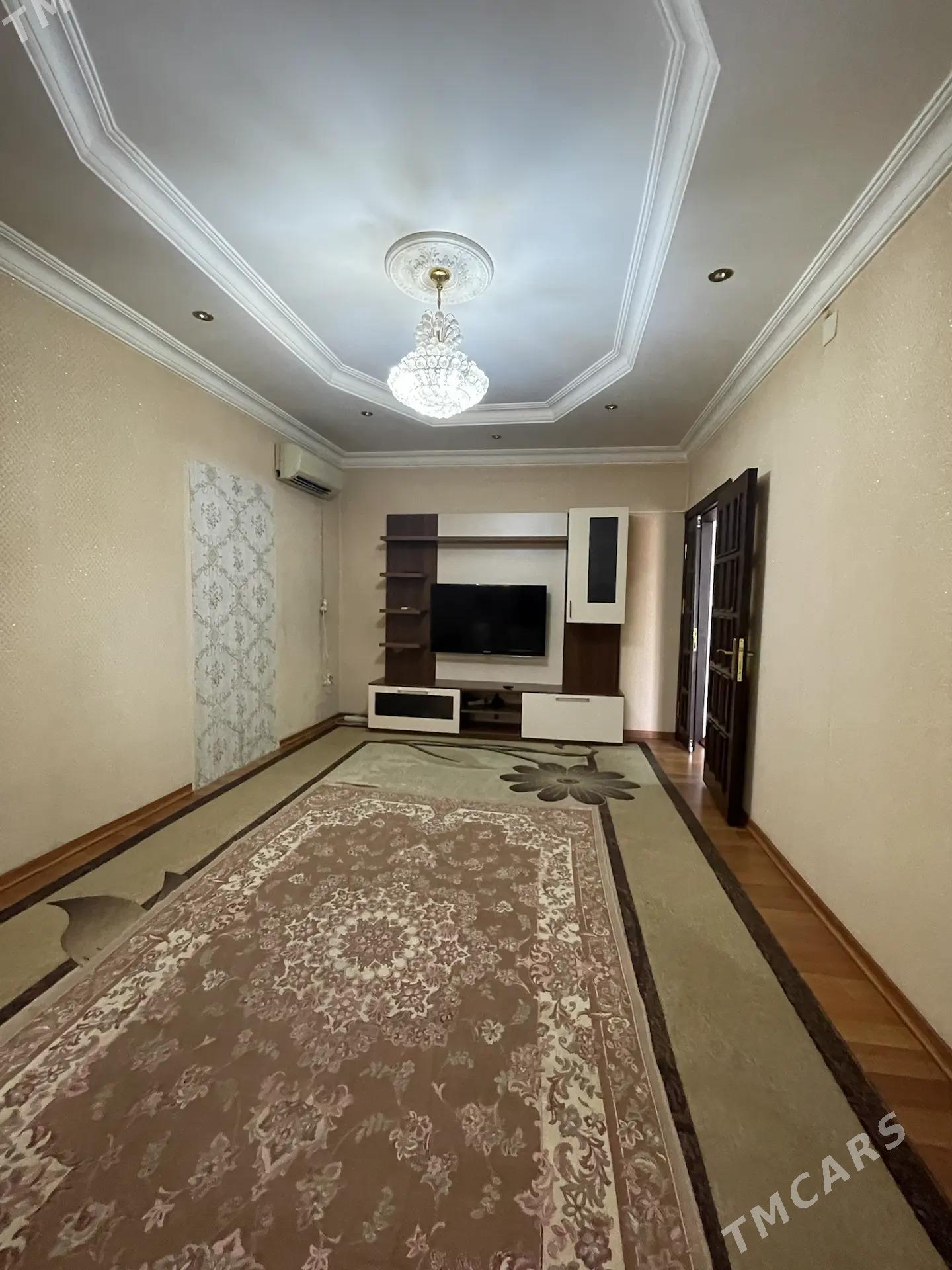 ARENDA JAÝ GAUDAN B - Howdan "W" - img 1