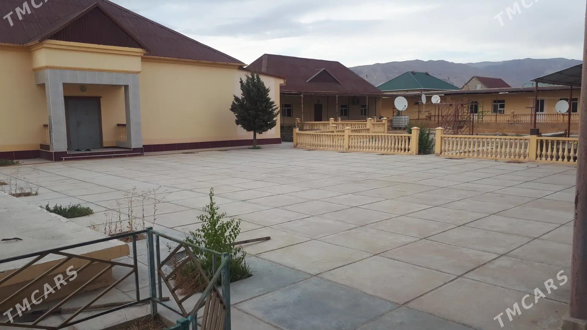 nebitci 4.plan jay - Балканабат - img 1