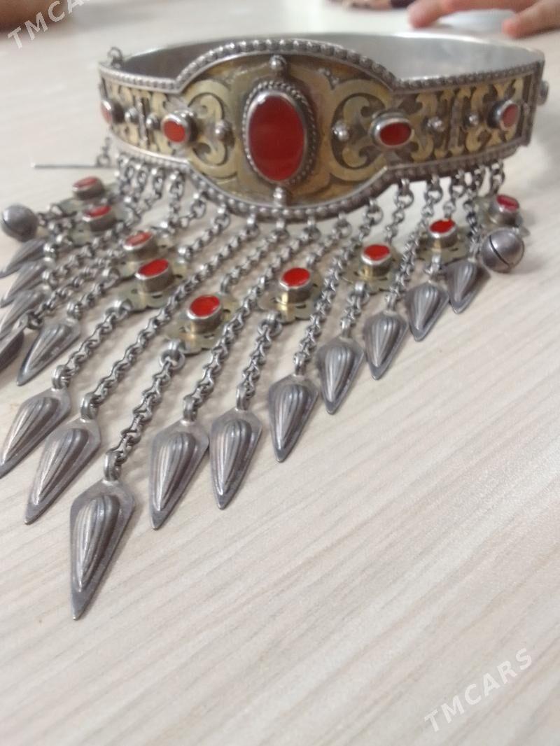 kumus boyna dakylyan - Hitrowka - img 1