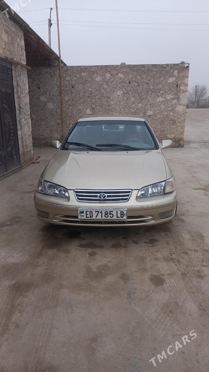 Toyota Camry 2001 - 130 000 TMT - Керки - img 1
