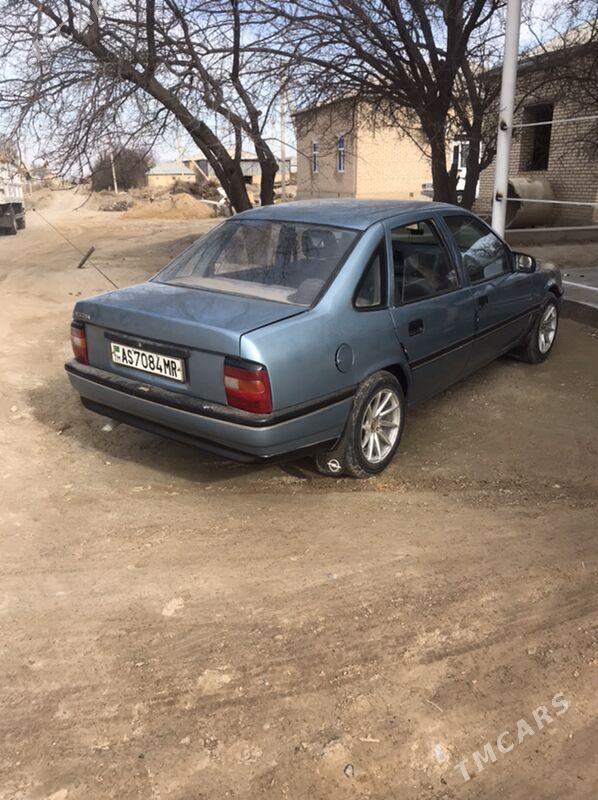 Opel Vectra 1989 - 45 000 TMT - Mary - img 1