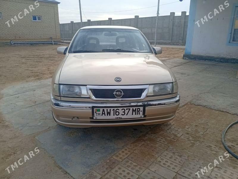 Opel Vectra 1990 - 41 000 TMT - Мары - img 1