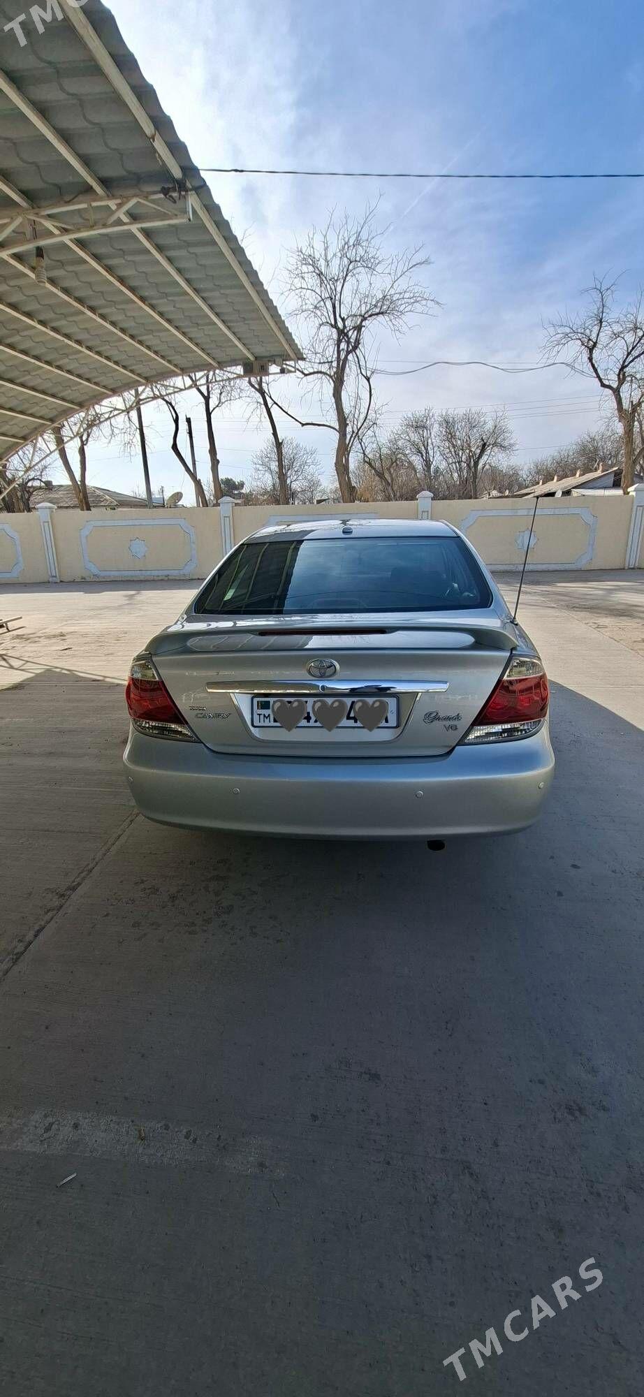 Toyota Camry 2005 - 250 000 TMT - Байрамали - img 1
