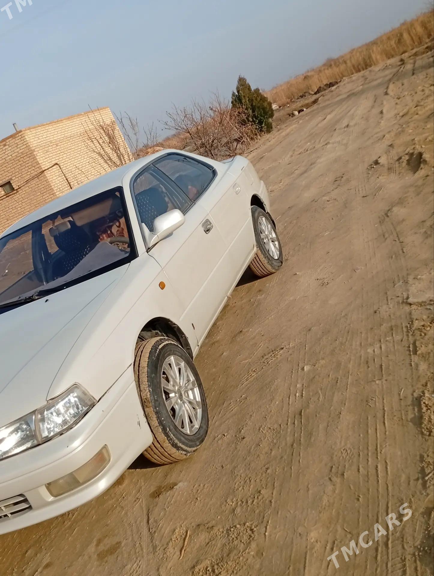 Toyota Vista 1994 - 60 000 TMT - Сейди - img 1