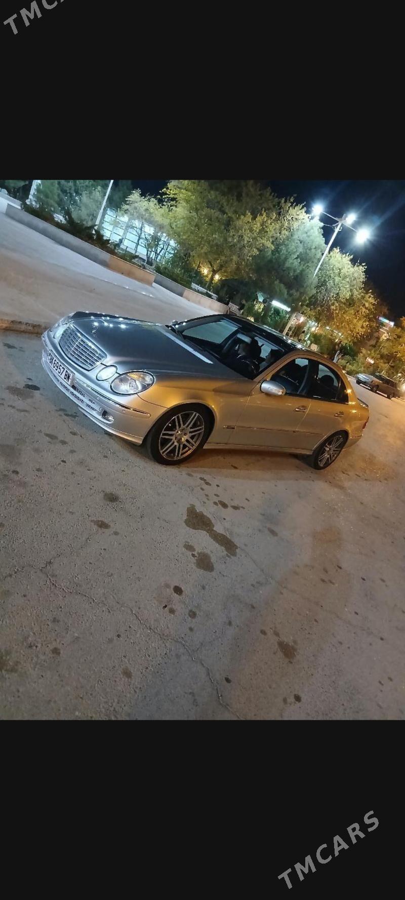 Mercedes-Benz E350 2004 - 190 000 TMT - Гумдаг - img 1